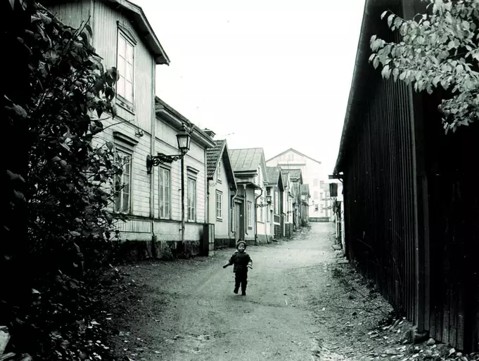 Ateljé J-Berg Gävle Fotograf Evert ”J-Berg” Jäderberg Motiv:Nedre Bergsgatan