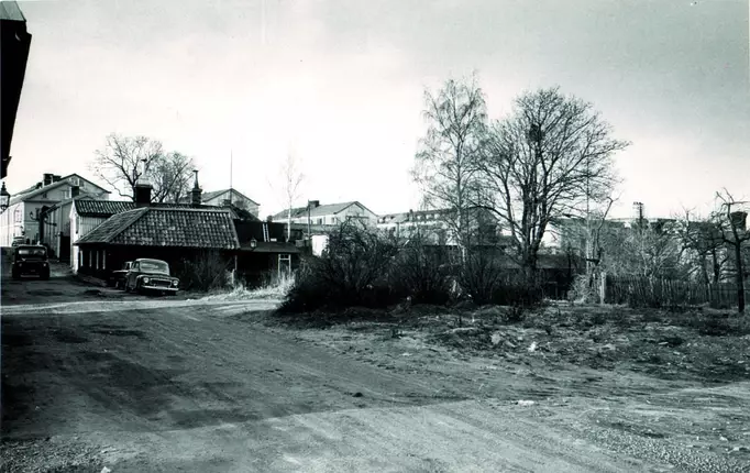 Ateljé J-Berg Gävle Fotograf Evert ”J-Berg” Jäderberg Motiv:Ödetomt Övre Bergsg.