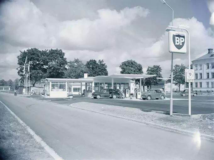Ateljé J-Berg Gävle Fotograf Evert ”J-Berg” Jäderberg Motiv: BP macken Södertull Ateljé J-Berg Gävle Fotograf Evert ”J-Berg” Jäderberg Motiv: BP macken Södertull