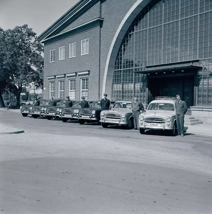 Ateljé J-Berg Gävle Fotograf Evert ”J-Berg” Jäderberg Motiv: Gävle Taxi ca: 57